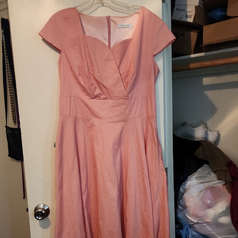 Elegant Pink Cap Sleeve Dress